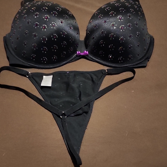 Victoria's Secret Black Push Up Bra  with Sparkly Rhinestones 34DD - Picture 4 of 6